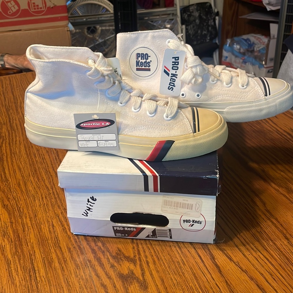 Pro Keds royal high top, medium, unisex size 8.  Original old school shoe.